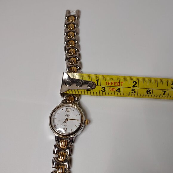 Two Tone Metal Band Timex Indiglo Watch With White Dial - Picture 13 of 14